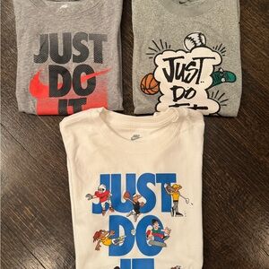Nike Kids Graphic T-Shirts - Gray, White